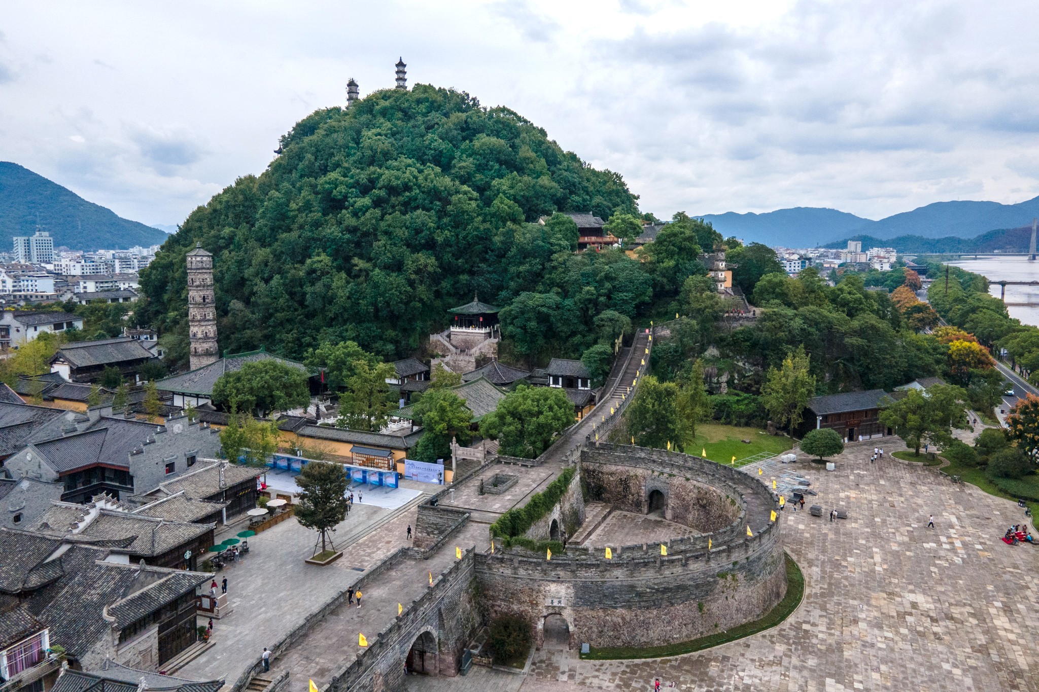 临海漫游记,感受这座千年古城的古韵与新潮_临海市游记_途牛