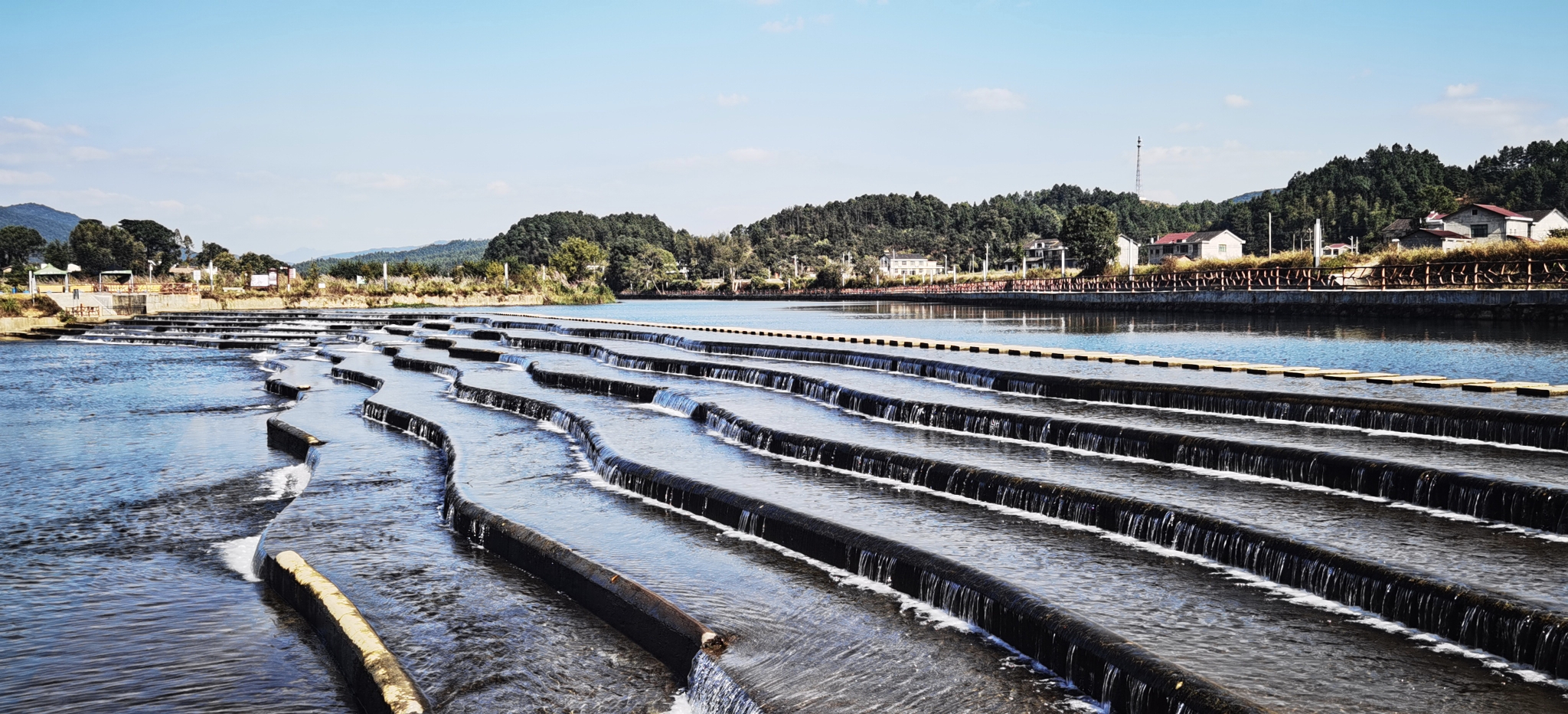 浏阳鱼鳞坝,叠水坝