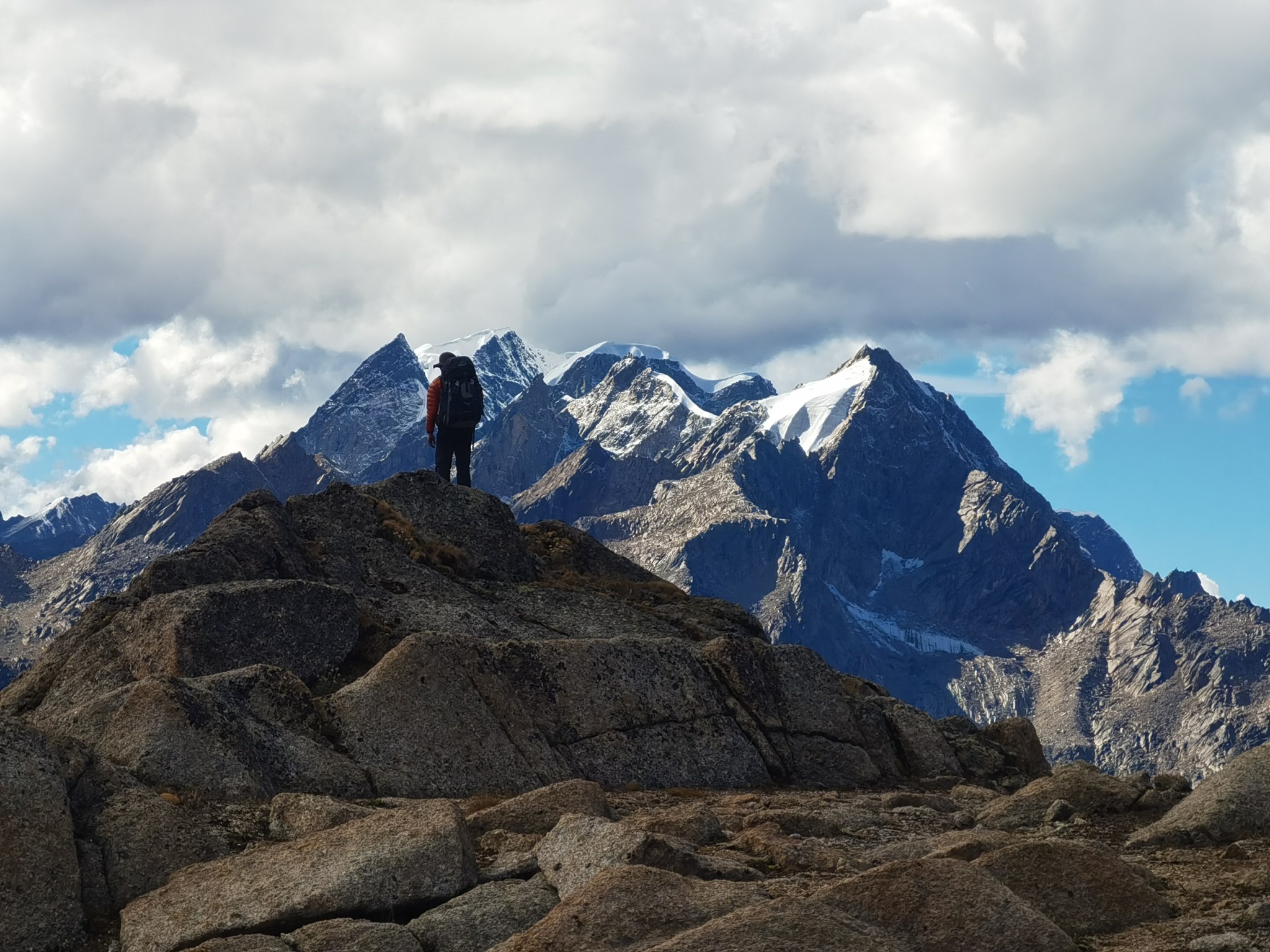 川西 格聂c线 重装徒步|那个男人,又双叒叕黑了_游记