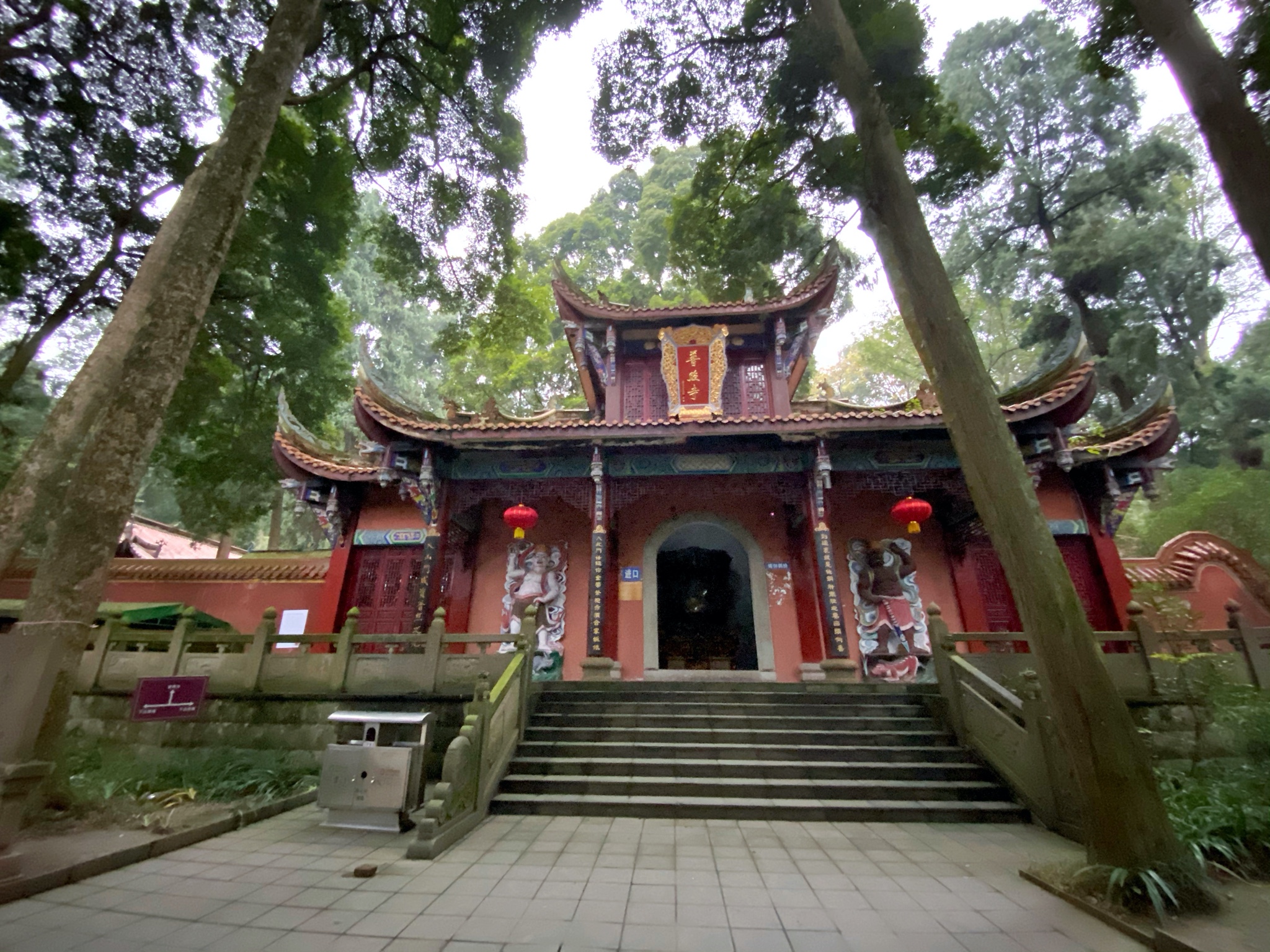 都江堰:两天一夜小众玩法,人均千元过上土豪般的度假生活