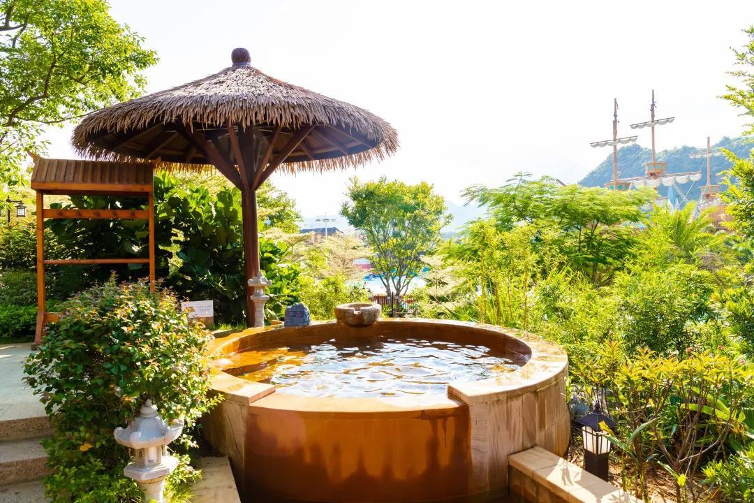 奥园英德巧克力王国泉林水世界温泉全天票含水上冲浪水上滑梯茶与