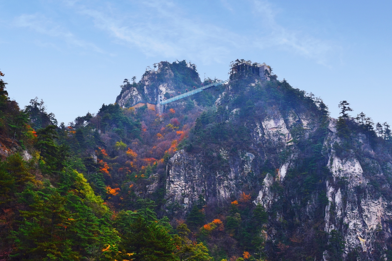 老界岭最高峰图片