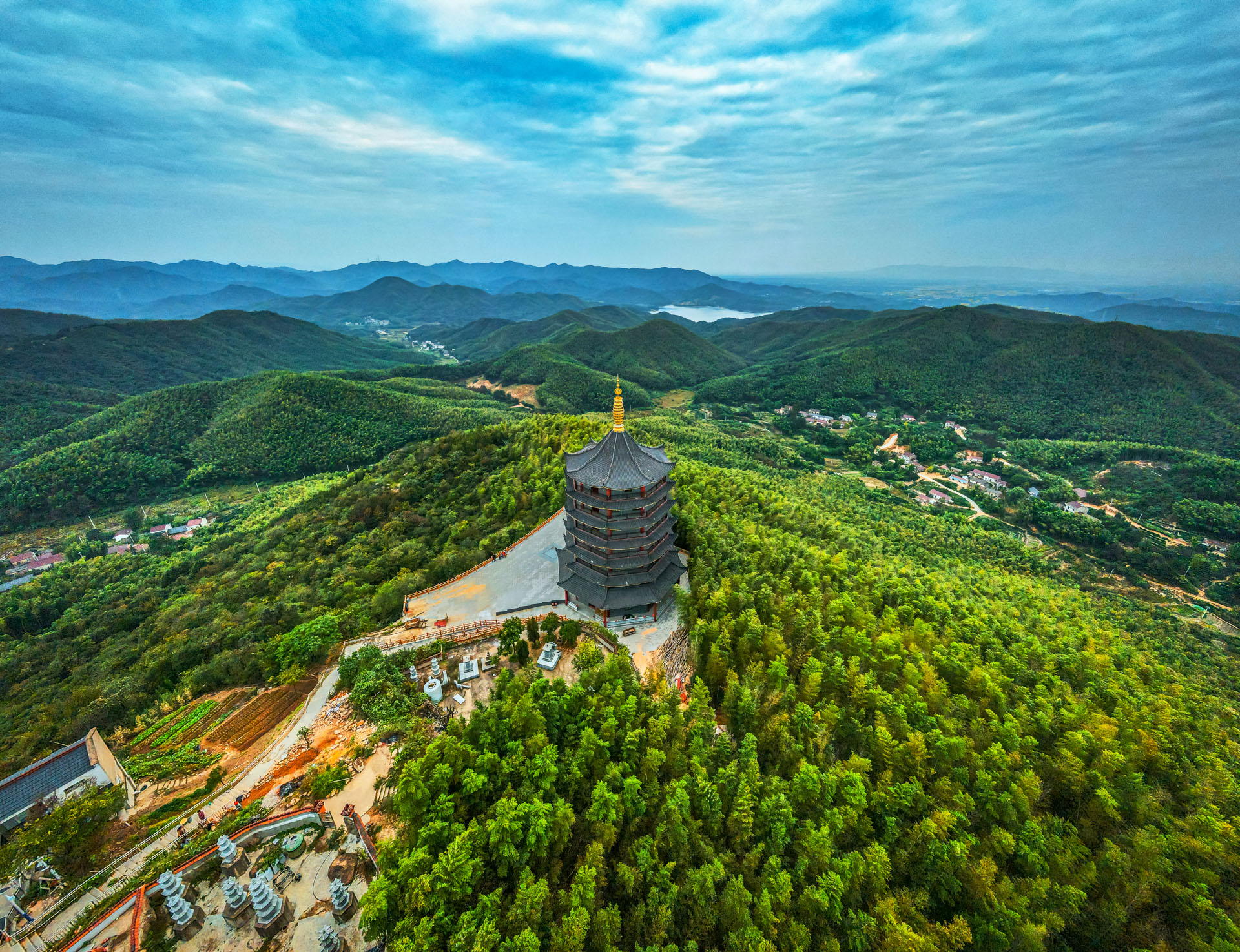 南漪湖畔石佛山(觀天下景區)天子湖茶園羅市茶鄉和下吳茶園豪豐生態