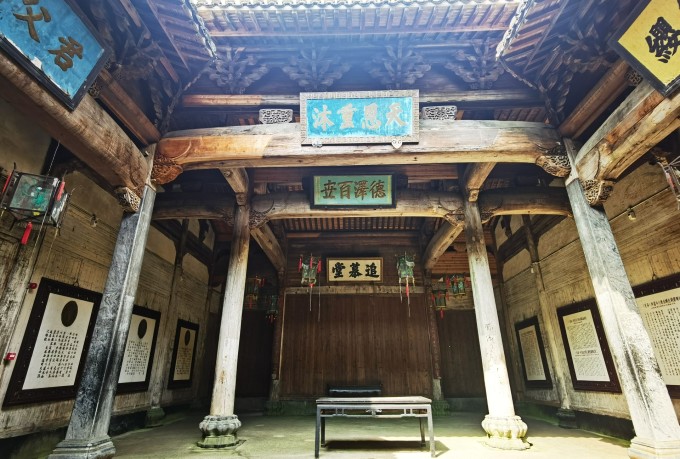 徽州古村怎么选 13 CoUBXl Yo1KASypZAB02Psk4K2Q825