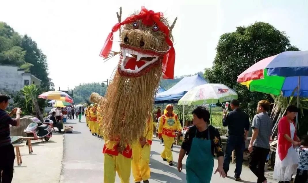 以陽光,秋意,美好,潮流,繽紛,趣味為主題,推出後備箱市集,花田遊藝