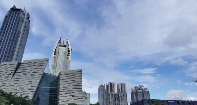 花城汇南区12出入口