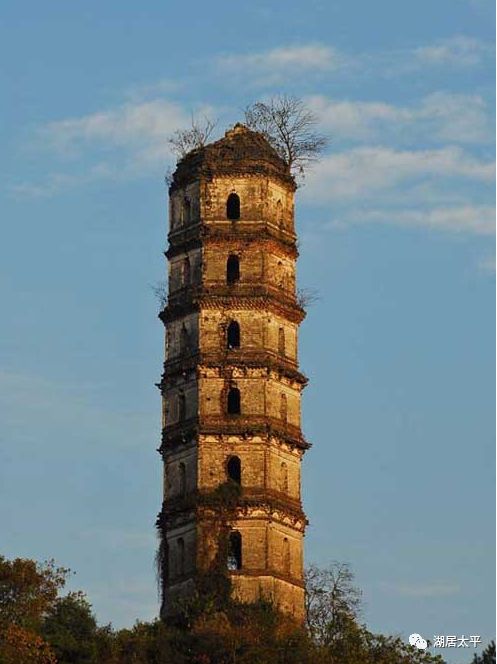 行走皖南—休宁古城岩