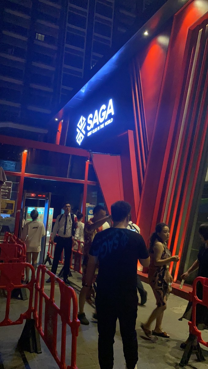 多姿多彩的三亚夜生活 20 CoUBXl 30NKAf3WeAAfqWU0KwGc01
