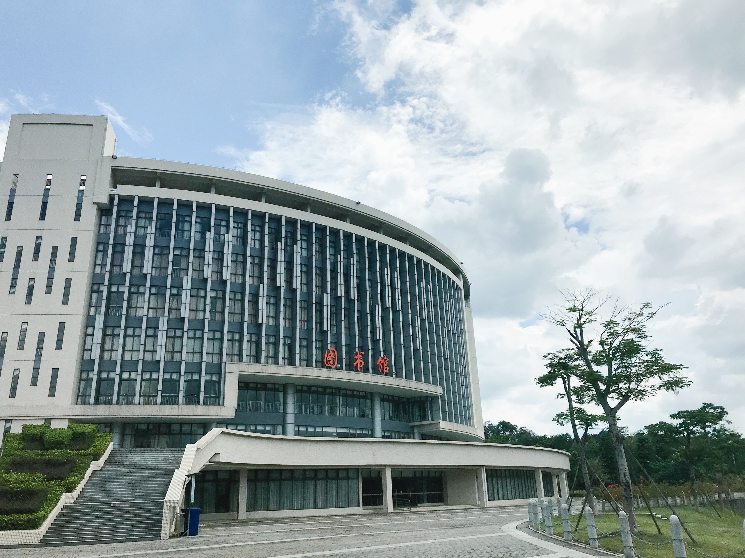 廣東青年職業學院白雲校區旅遊圖片,廣東青年職業學院白雲校區自助遊