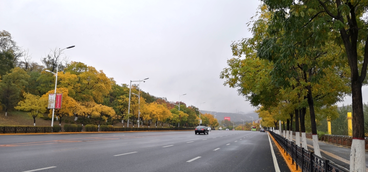 秋色千山中路