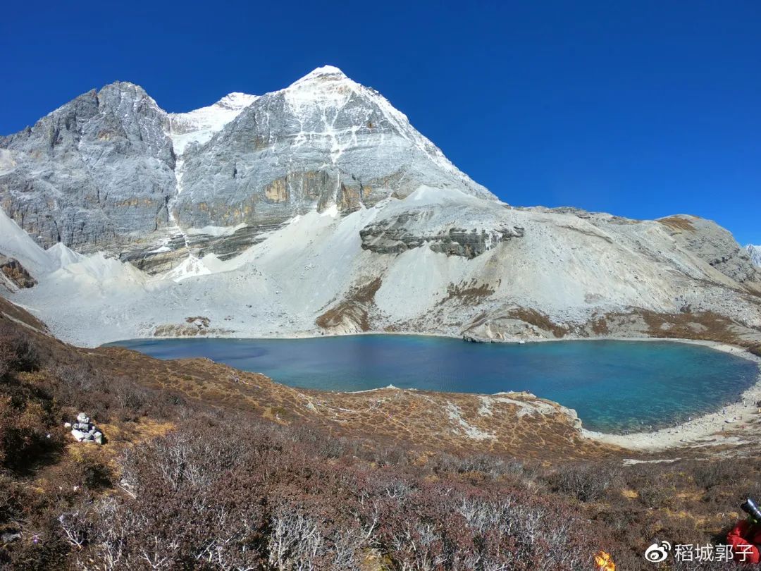 稻城亞丁瀘沽湖螺髻山網紅瀑布溫泉8日穿越環線玩法