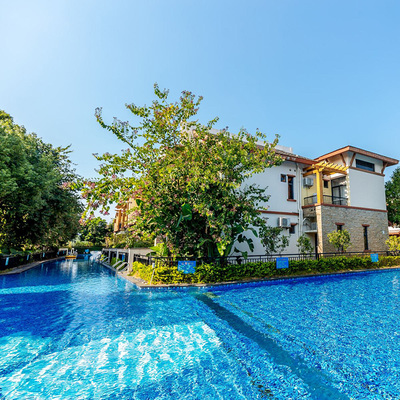 清远英德宝墩湖湖山温泉度假村酒店网红水上威尼斯城亲水别墅独栋情侣