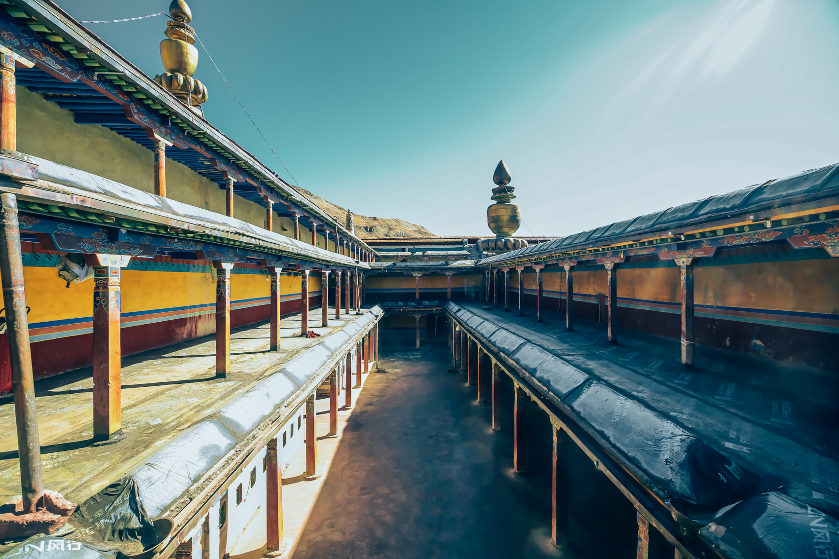 西藏往西 佛寺传佛|萨迦古城,探秘西藏人文风情