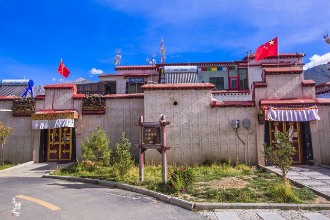 游走西藏古村落探寻藏地文化