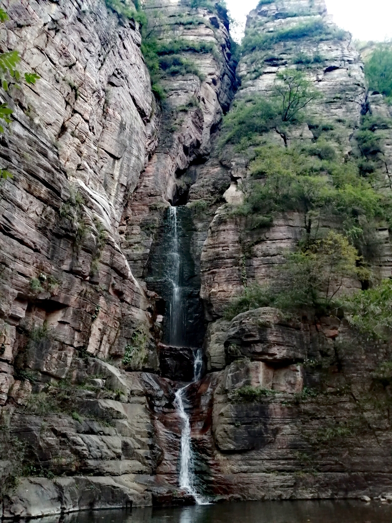 行走辉县南坪丹分沟