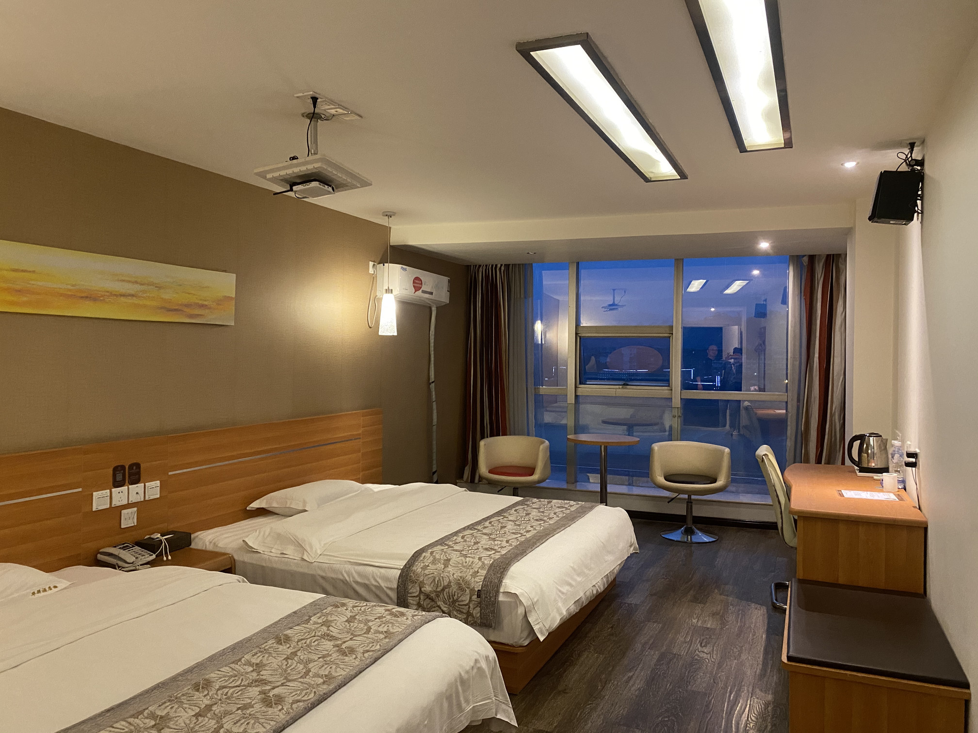 如家联盟华驿精选酒店(雅安西门车站店)