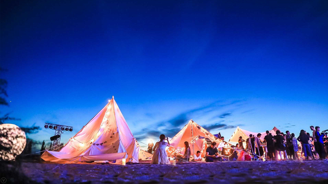 鸣沙山/三危山探秘 野奢无人区露营,敦煌旅游攻略 - 马蜂窝