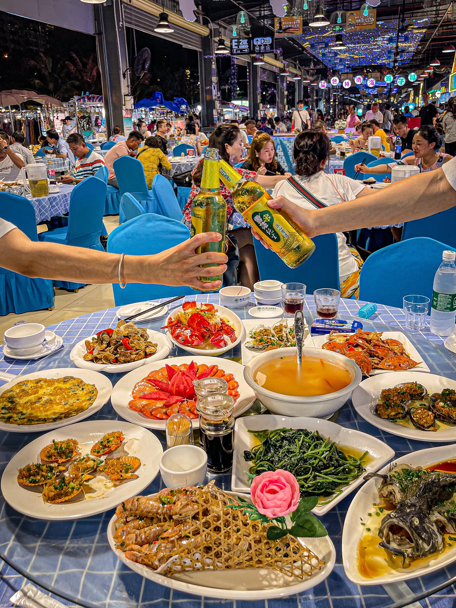 Sanya Yiheng Theme Night Market