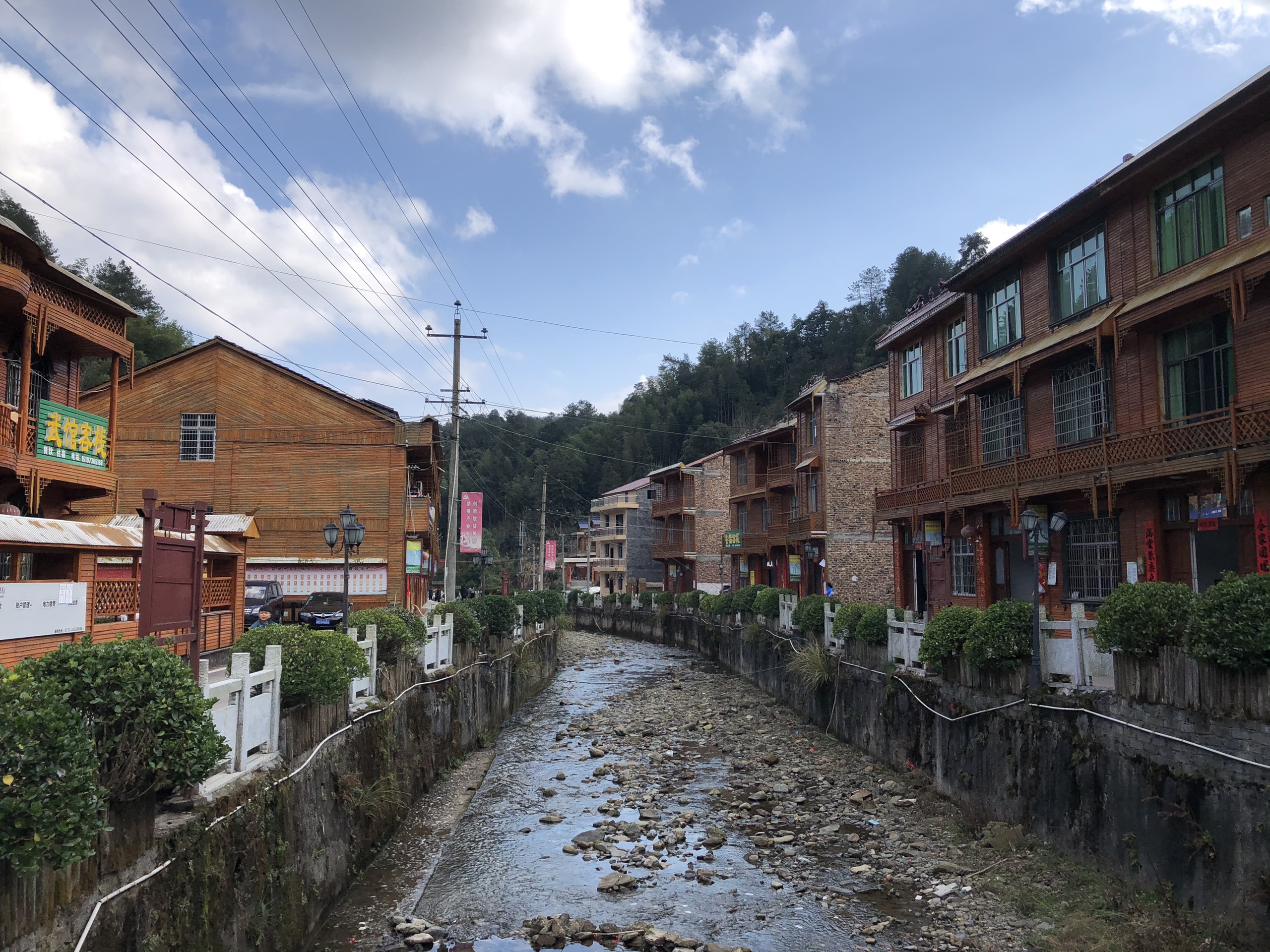 【茶陵景点图片】卧龙村