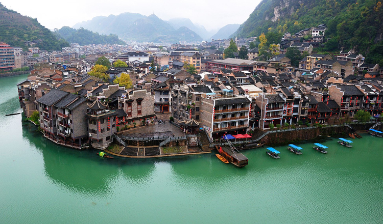 真纯玩保姆车可选12人团贵州旅游纯玩全景6日游游双古镇住西江天星桥