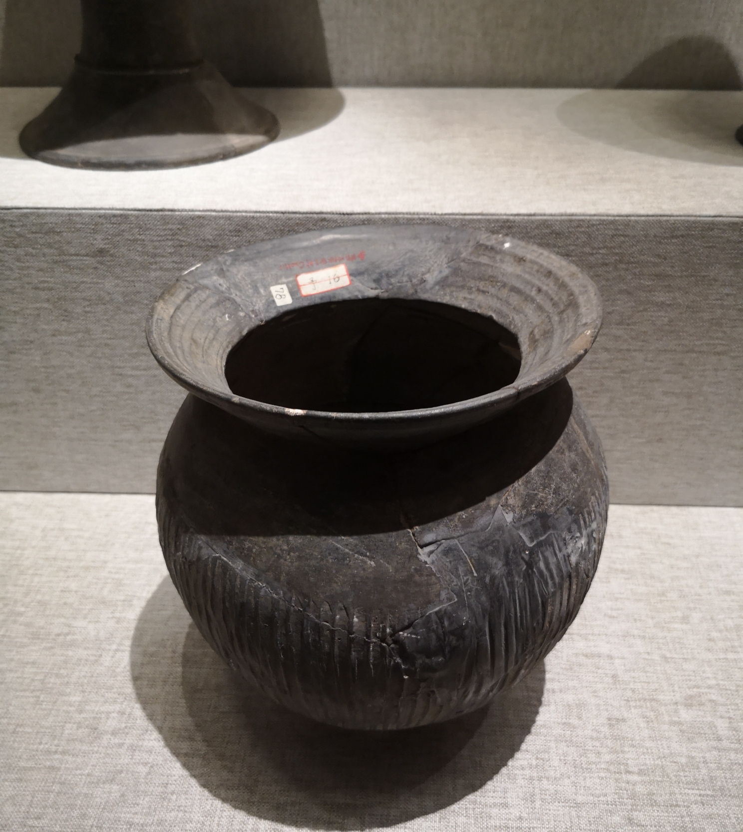 河南博物院河南博物院灰陶澄滤器河南博物院灰陶盉河南博物院白陶鬶