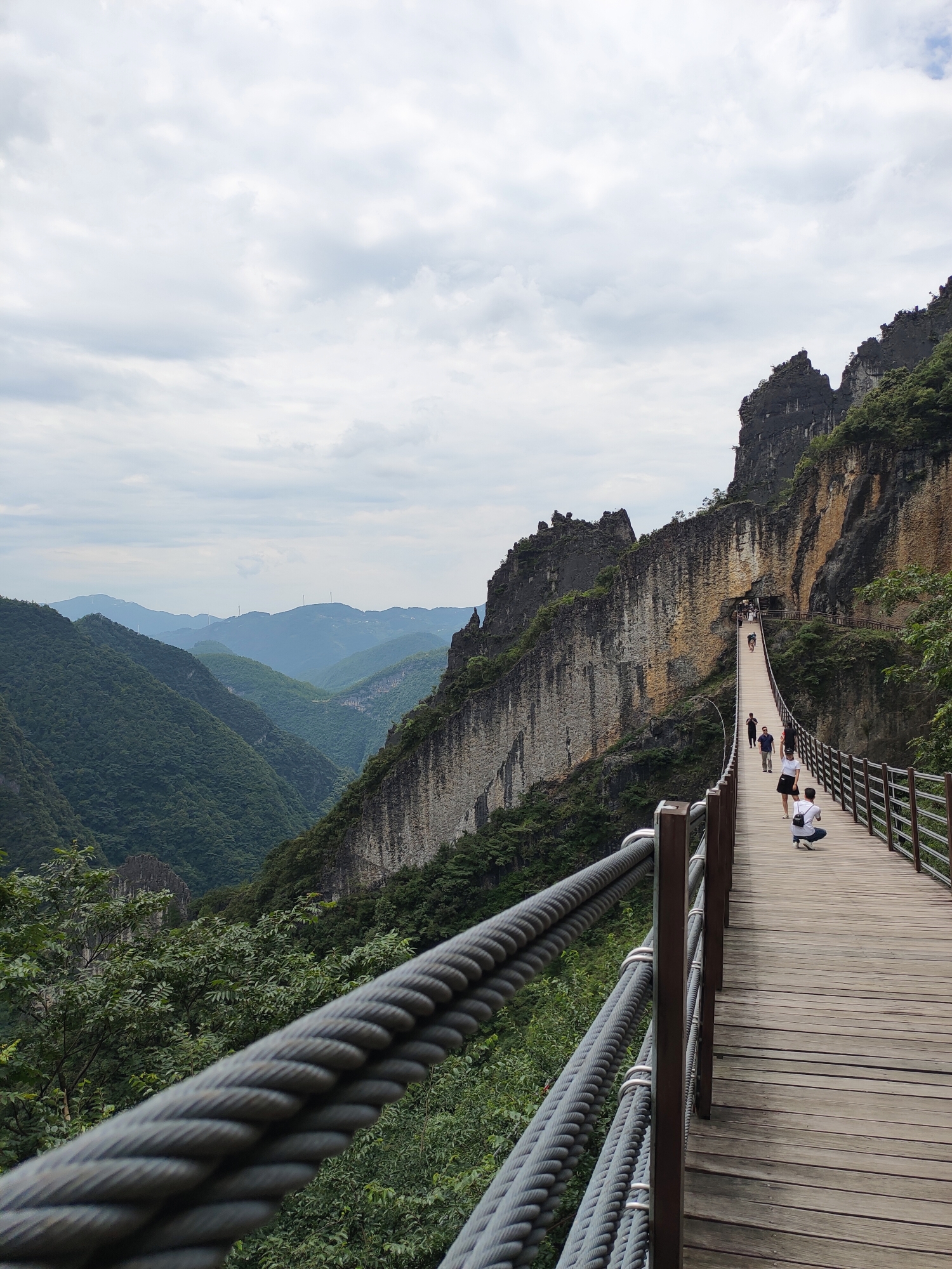60盛夏避暑武陵山大裂谷好凉爽的旅游啊