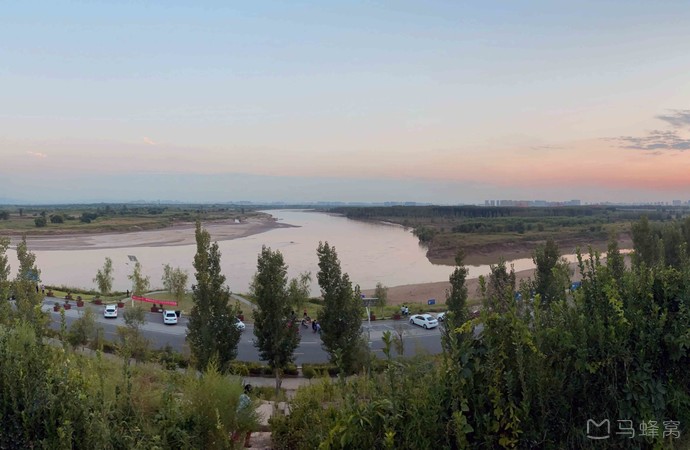 泾渭分明观景台旅游图片,泾渭分明观景台自助游图片,泾渭分明观景台