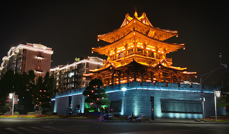 桂林青三舍客棧2天1晚文藝旅拍套餐遊桂林靖江王府逛東西巷講古堂聽戲