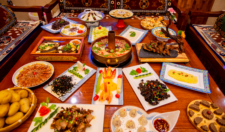 【纯玩不进店·主题旅拍·熊猫乐园】成都 九寨沟 黄龙5天4晚跟团游