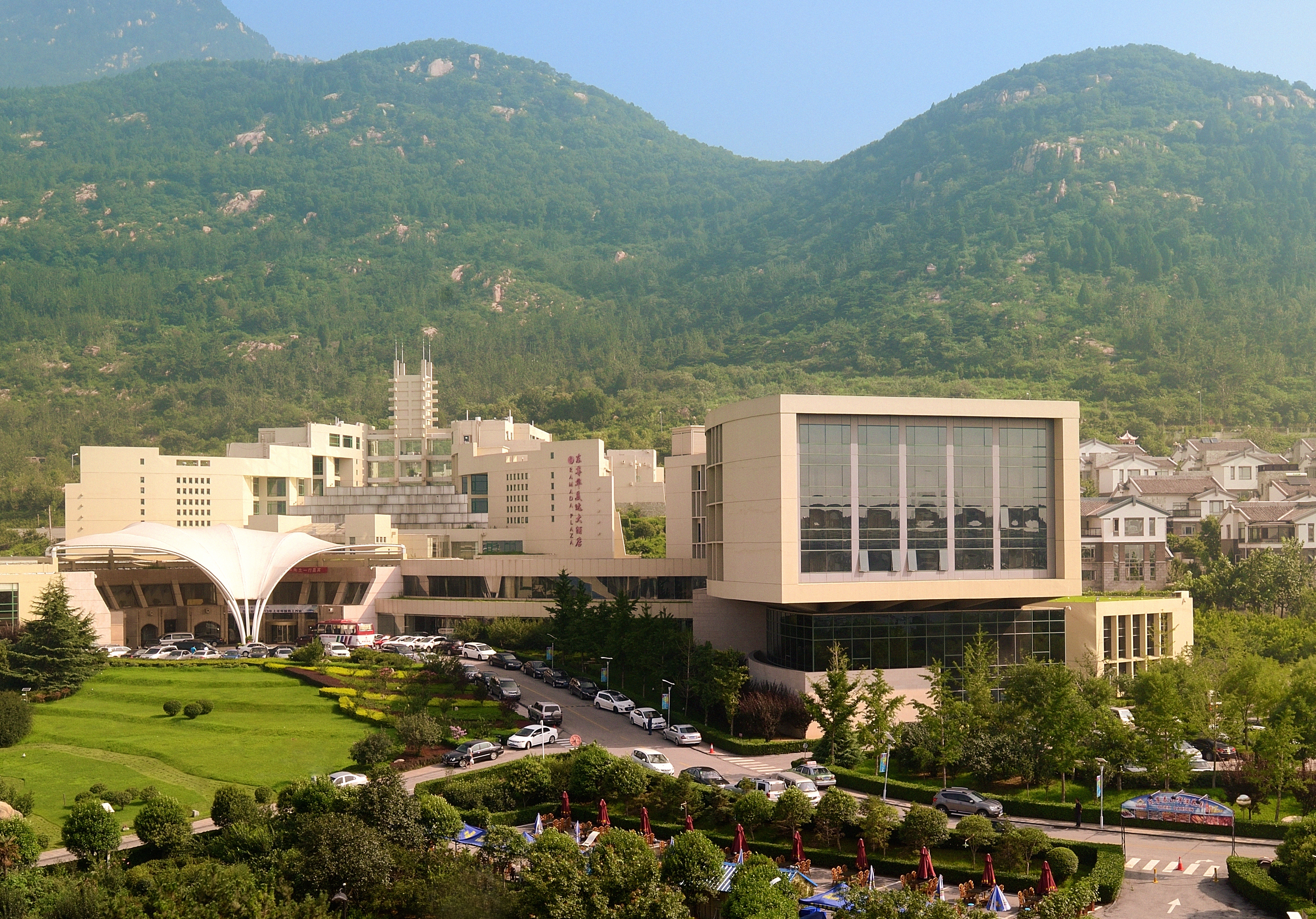 泰安东尊华美达广场酒店