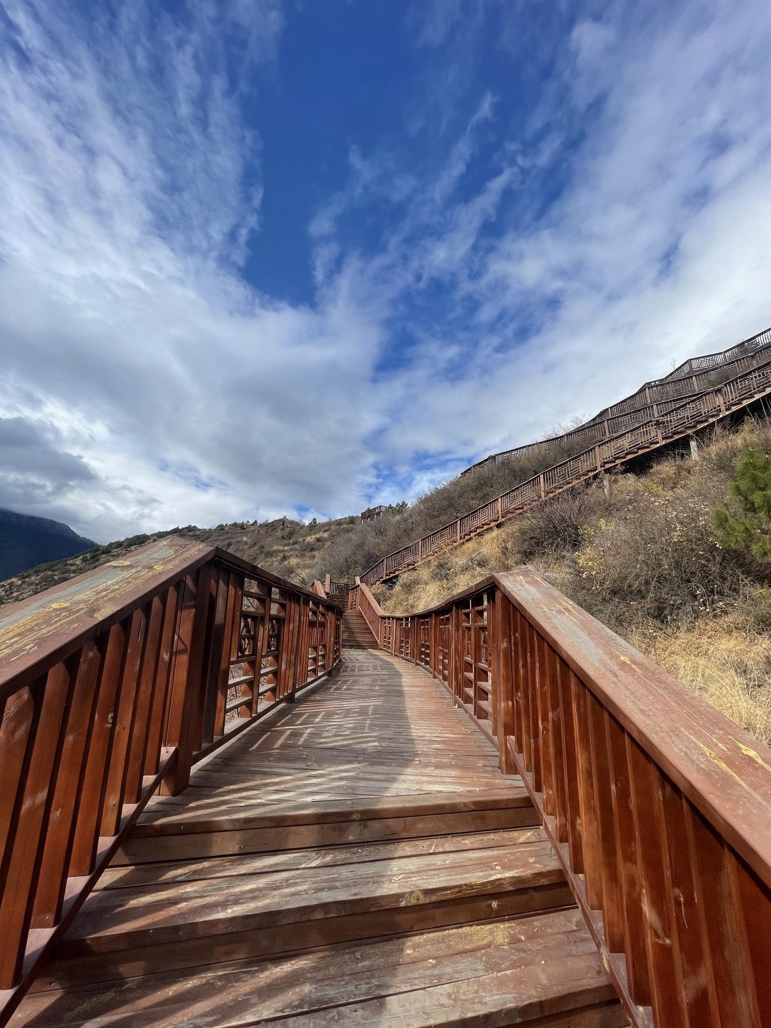 甘孜康定鱼通土司官寨
