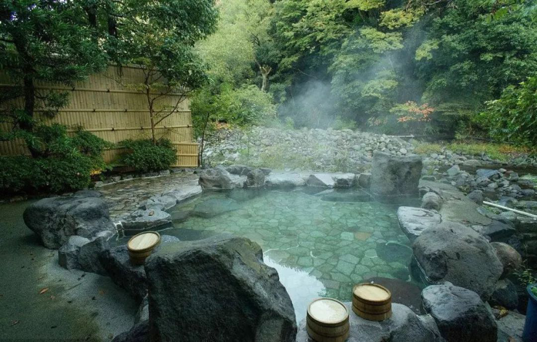 石家庄西部长青室内滑雪场冰雪小镇柳仙谷西部长青温泉谷2天1晚休闲