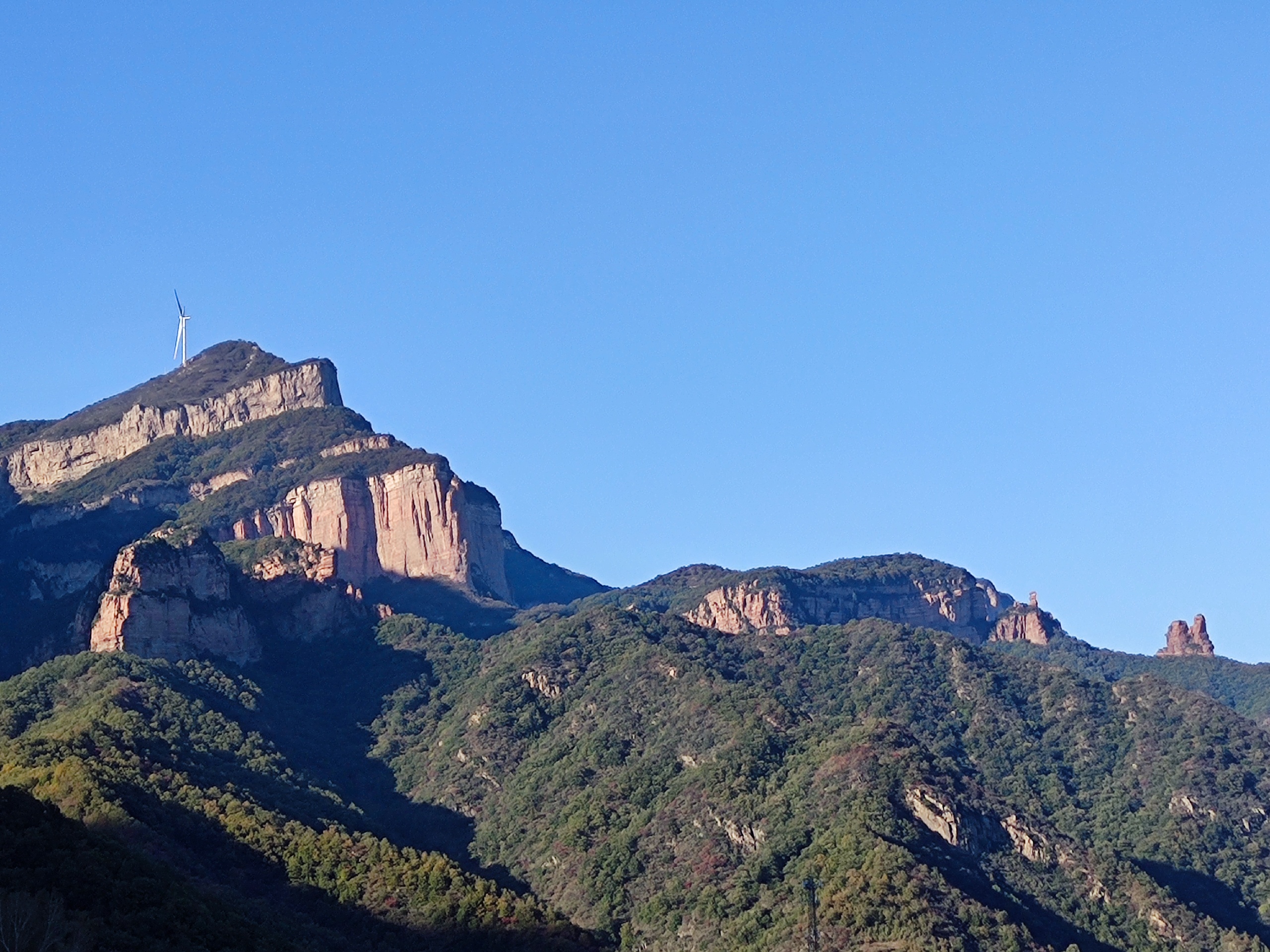 20211016下午赞皇嶂石岩冻凌背景区