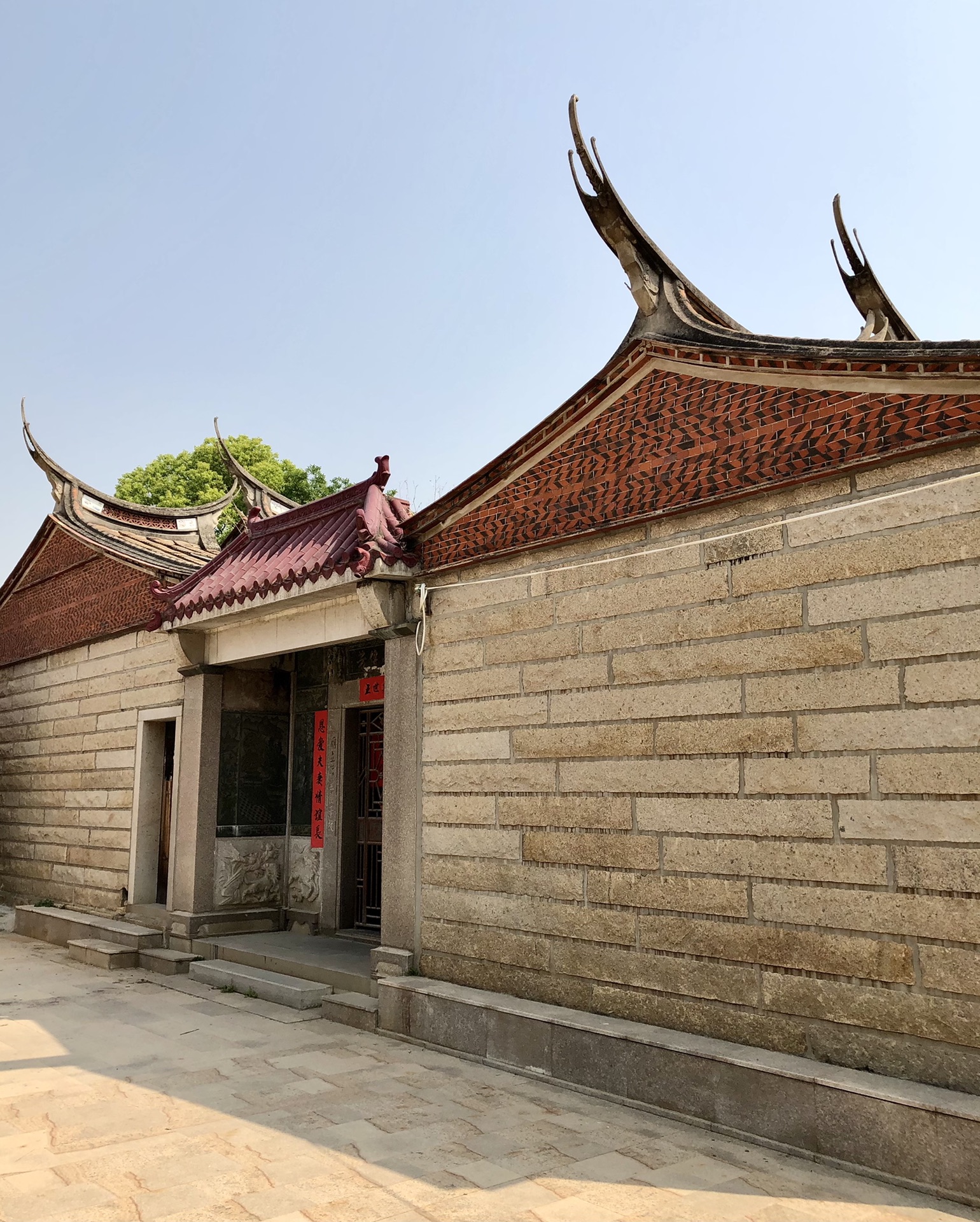 泉州游三南安古厝真能与永定土楼比肩吗蔡氏古民居建筑群是闽南建筑