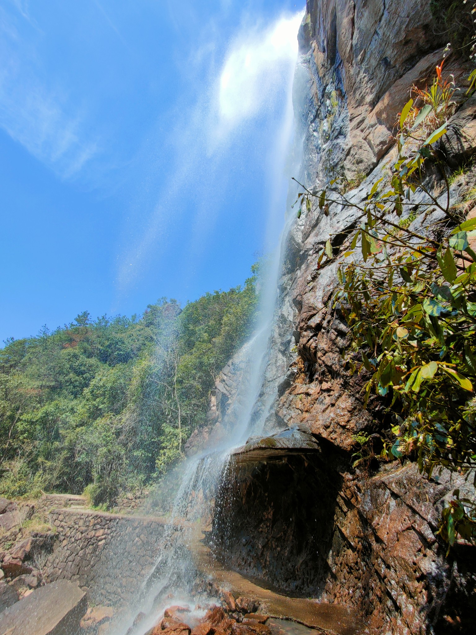 天台山龙穿峡半日游