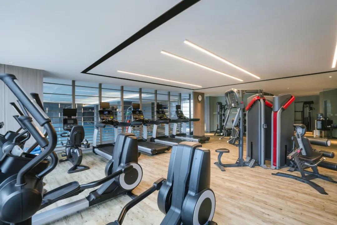 馆t骨牛排双人晚餐套餐双人自助晚餐套餐免费使用健身房室内恒温泳池