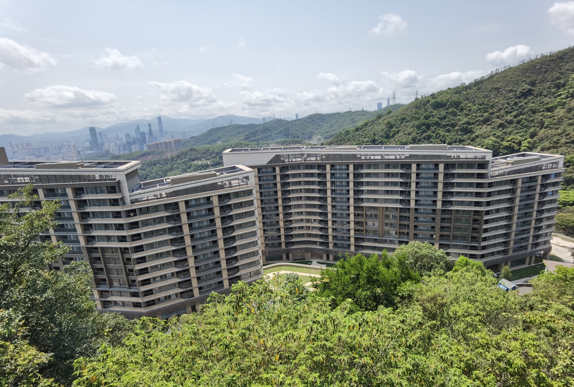 深圳布吉文谷山莊園空別墅房子五顏六色的好漂亮拍照好漂亮