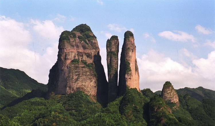 2人起订衢州旅游江郎山风景区 廿八都古镇纯玩一日游