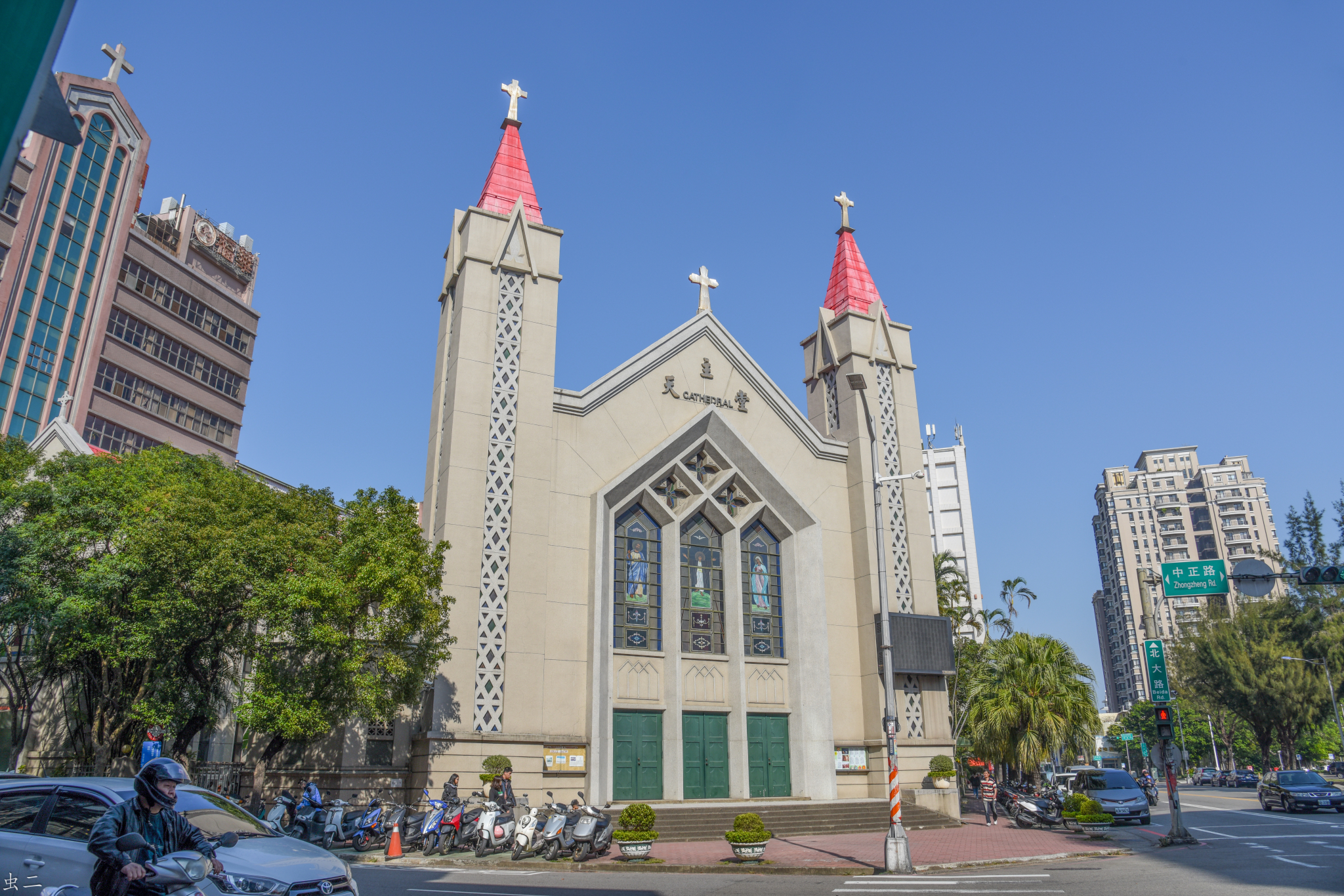 新竹聖母聖心主教堂座 浸信會 竹山意麵 (臺灣新竹市)_遊記