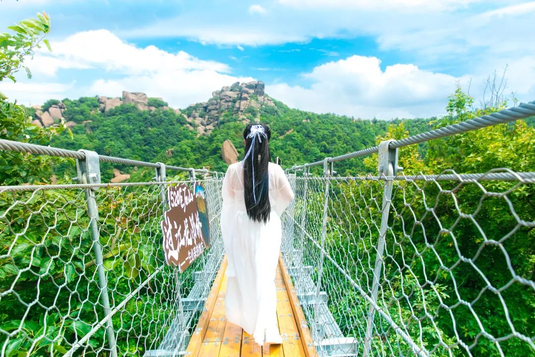 巨石山 "龙抬头登高龙头峰"