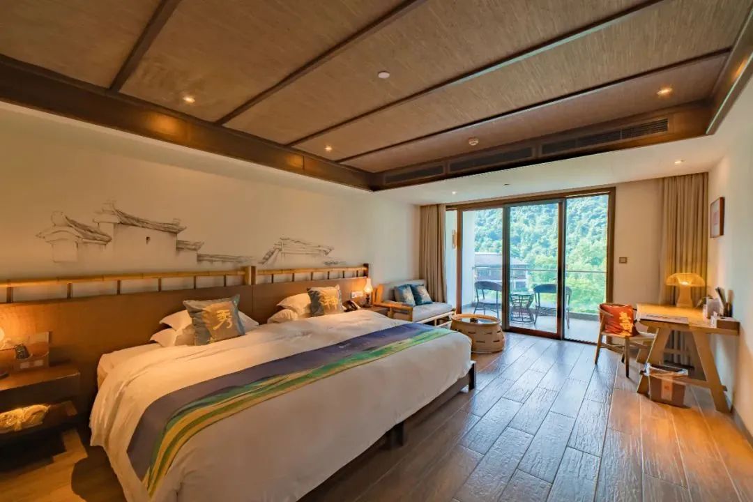 6  坐忘山水 云中舒居