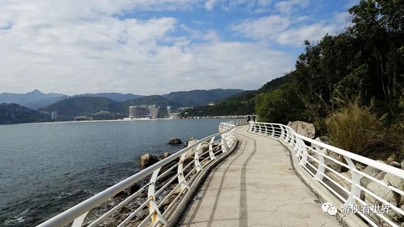 背仔角栈道