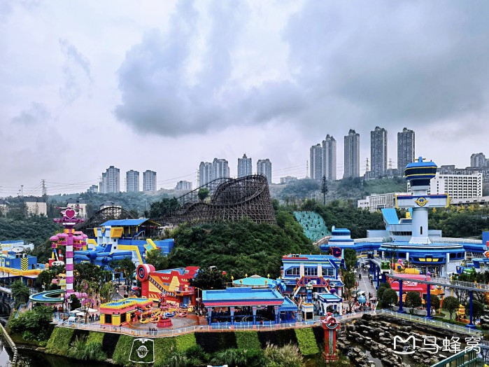 重庆渝北欢乐谷是不是一票通的?