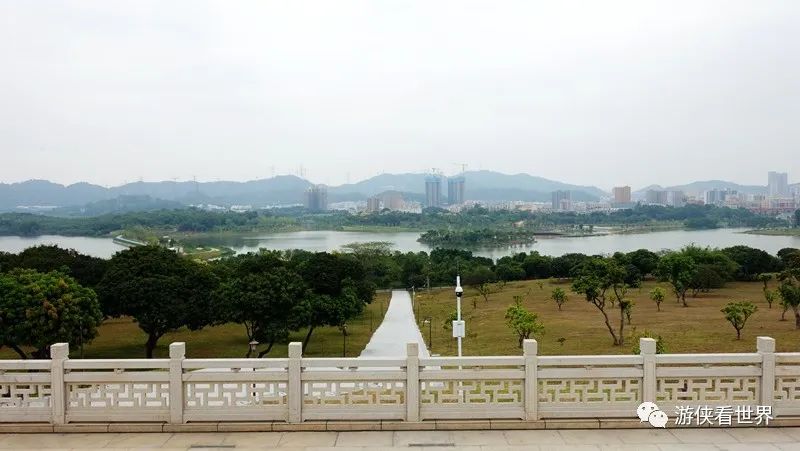 深圳石巖湖綠道環湖受阻意外偶遇的明湖公園