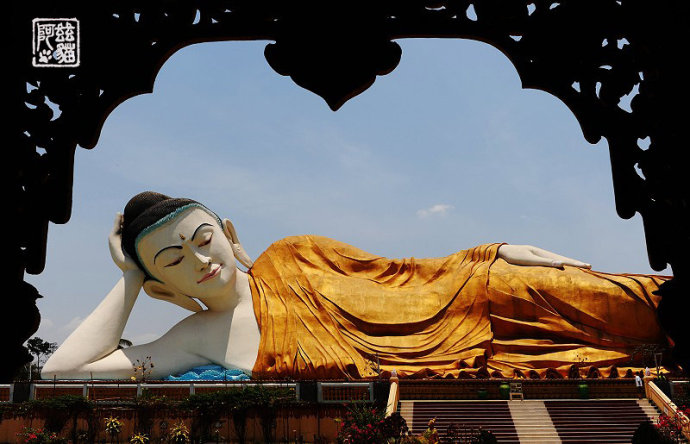 实拍缅甸娇媚大卧佛