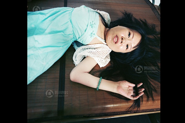 她还有一个小两岁的妹妹心曼