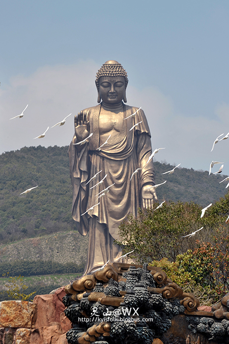 88米的灵山大佛,记得海南还有最大的观音像,普陀也有.