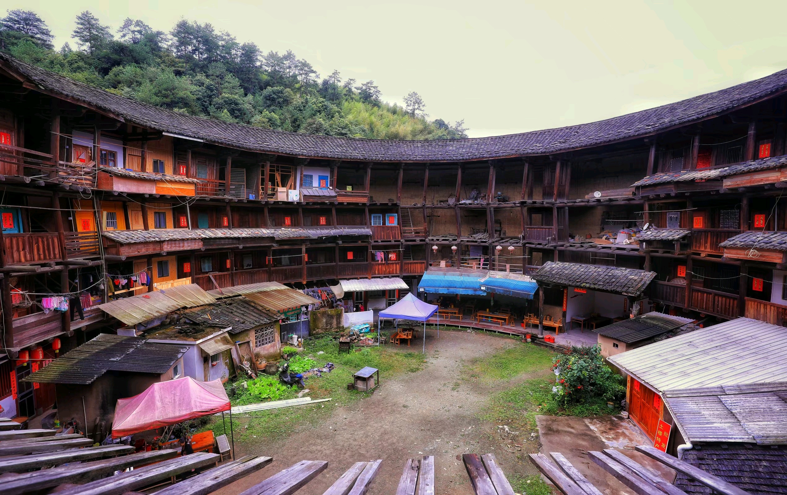 350张图片翠美楼位于梅林镇璞山村水尾小组,位于和