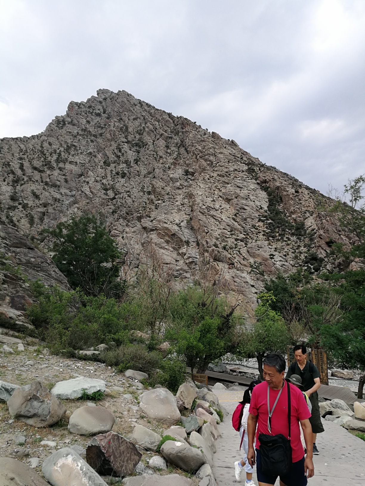 儿童游记贺兰山岩画景区