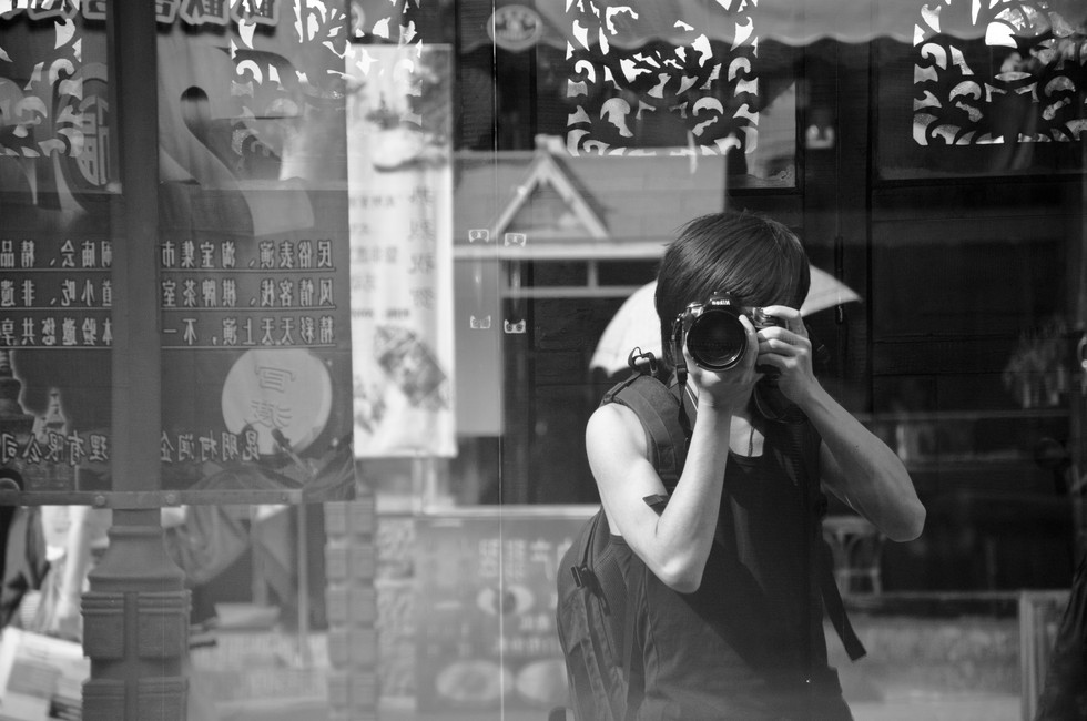 顏霖一直在路上